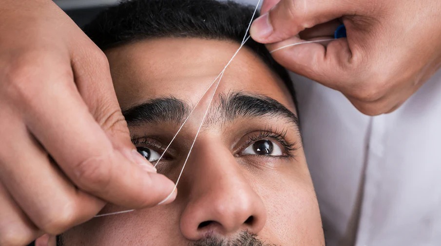 Expert Men’s Eyebrow Threading for a Clean & Defined Look